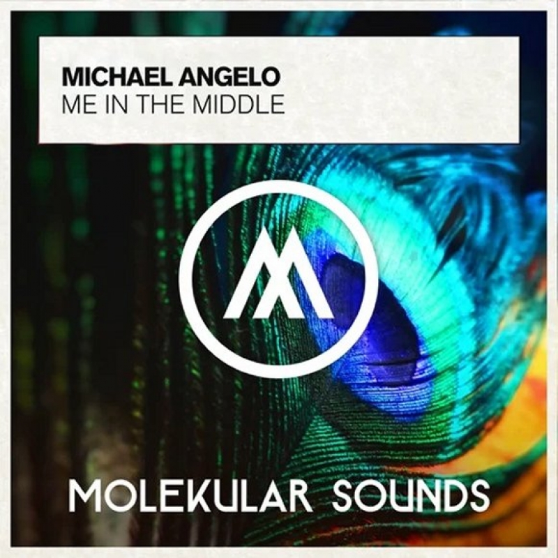 Michael Angelo - Me In The Middle (extended Mix)